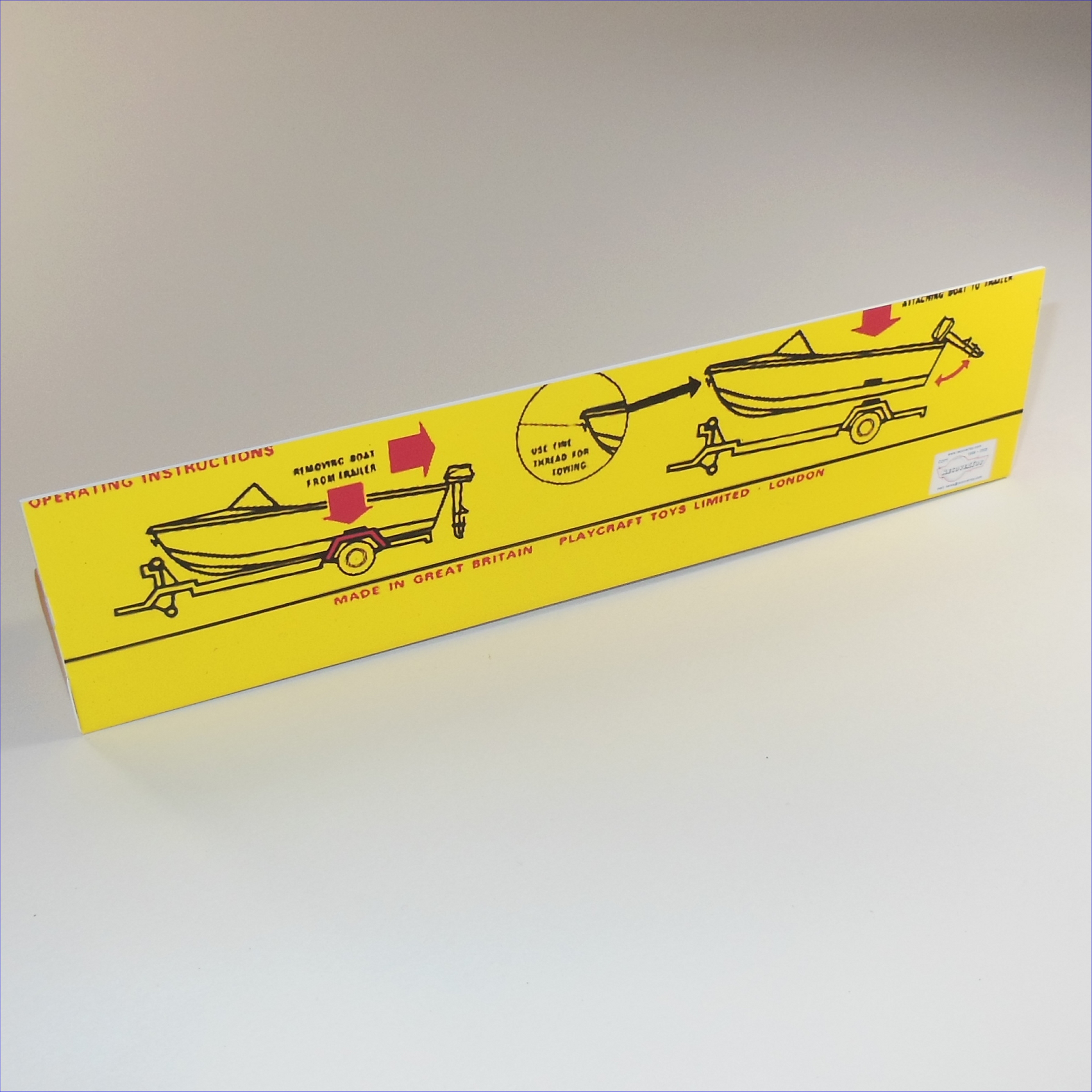 Corgi Toys Gift Set 36 Oldsmobile Toronado Glastron Boat Display Stand Tray