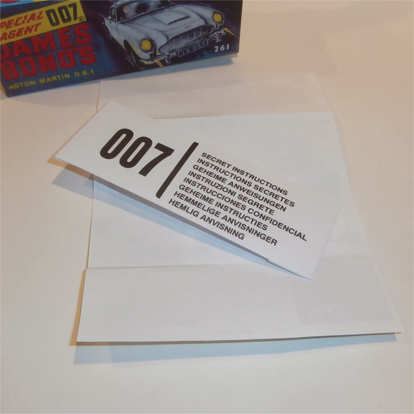 Corgi Toys 261 Aston Martin James Bond Gold Empty Repro Box