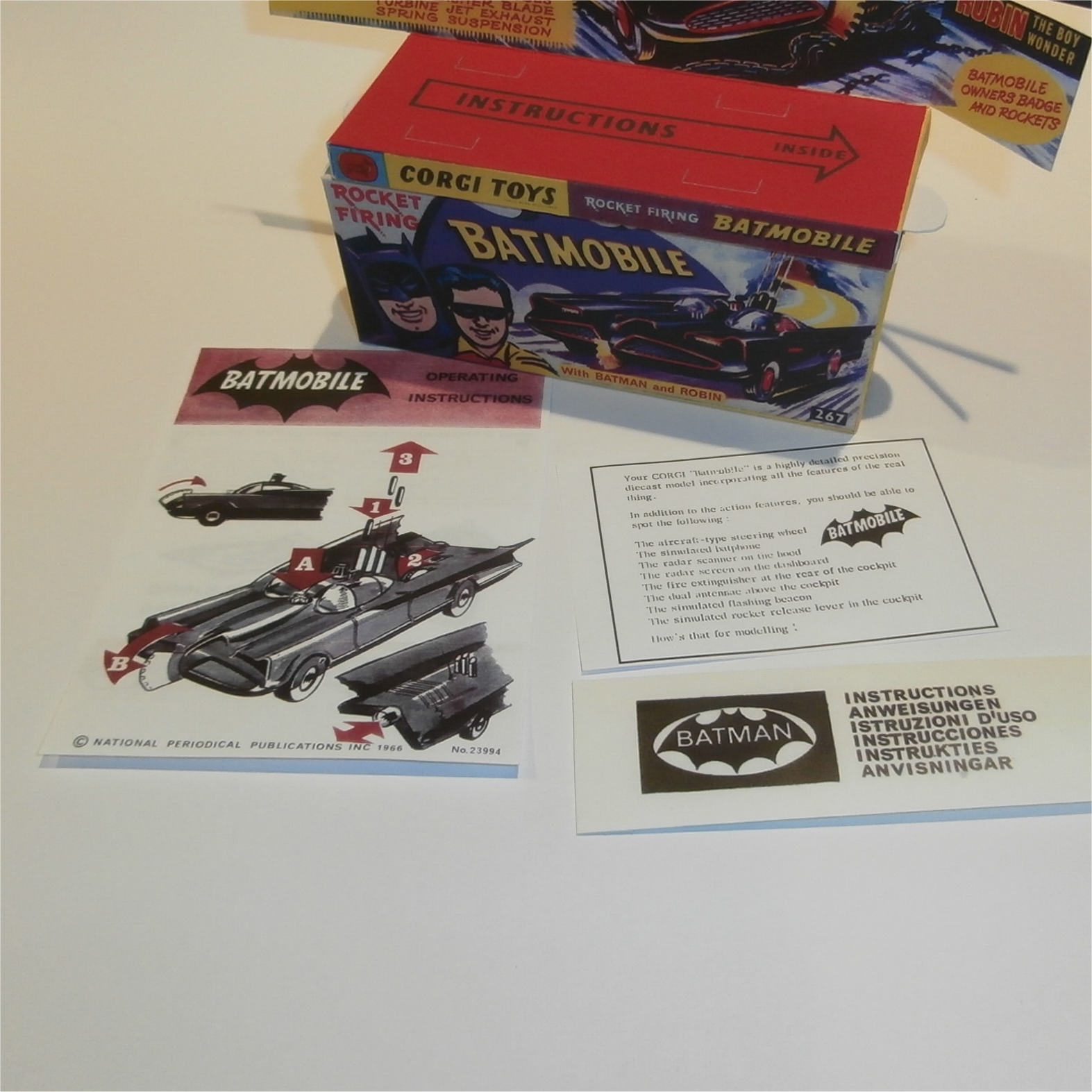 Corgi Toys 267 Batman Batmobile Repro Box 1st Issue Bat Wheel Hubs