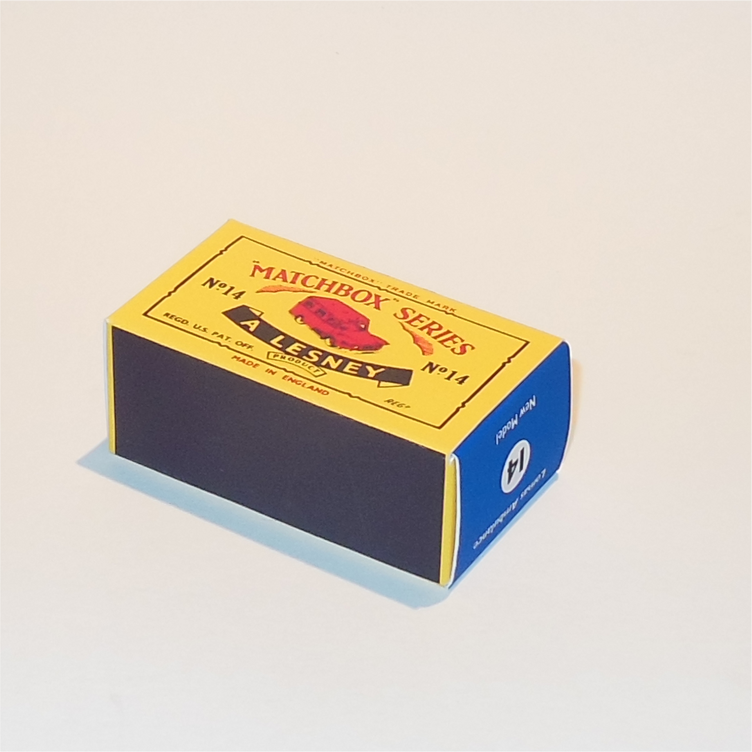 Matchbox Lesney 14 c Lomas Bedford Ambulance Repro C Style Box