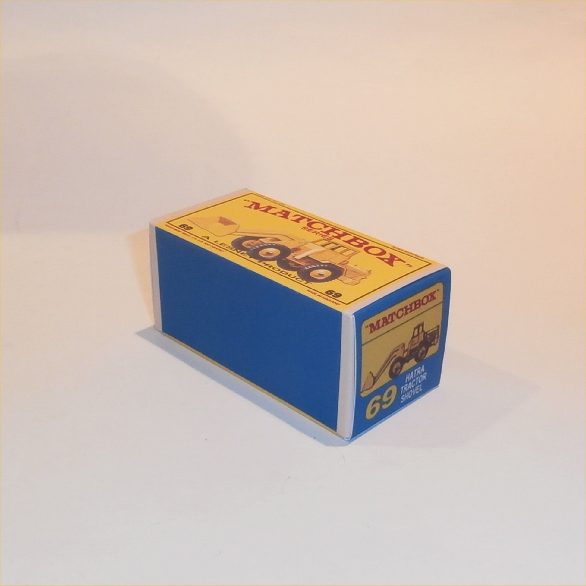 Matchbox Lesney 69 b4 Hatra Tractor Shovel Yellow E Style Repro Box