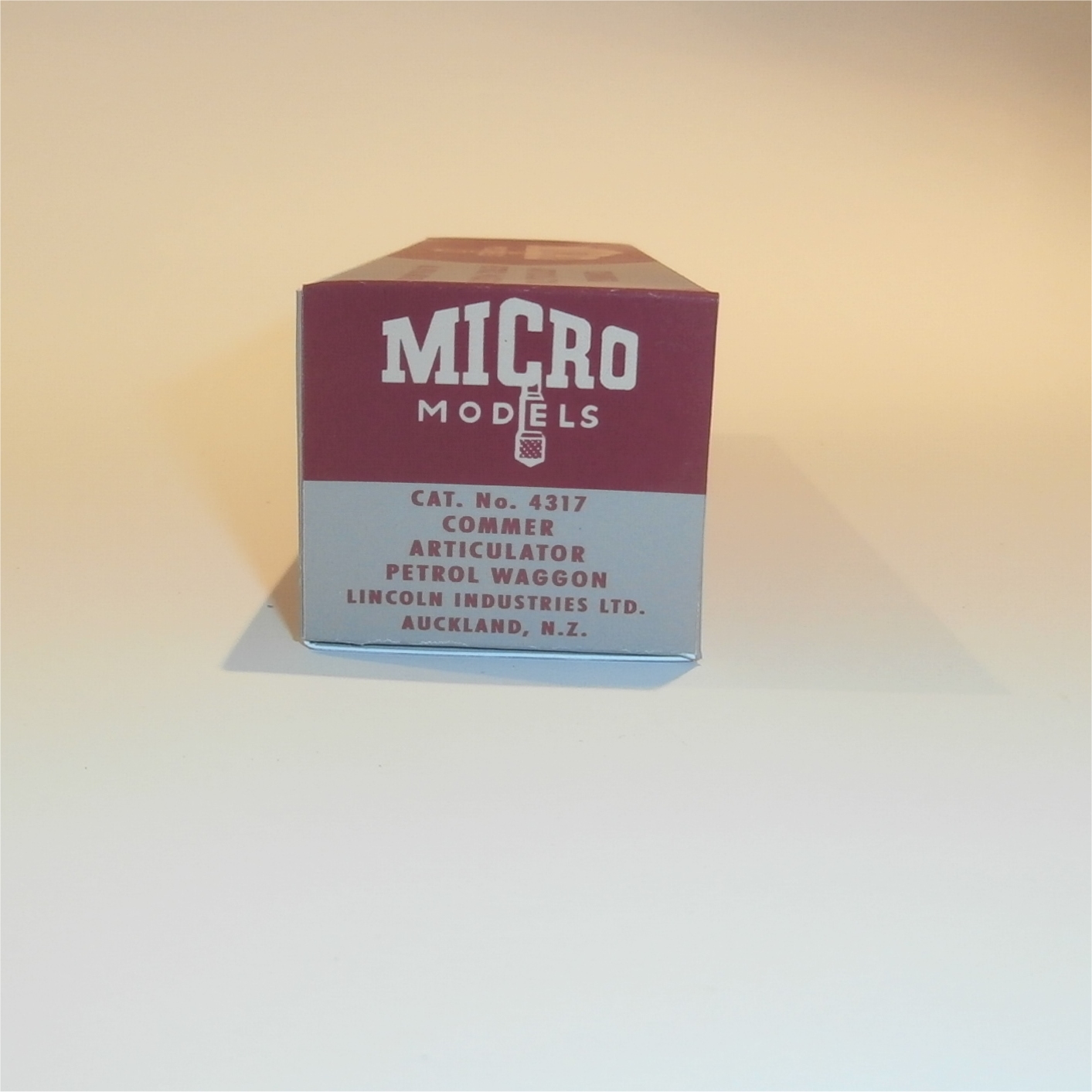 Micro Models 4317 Lincoln Commer Articulator Tanker Petrol Waggon Reproduction Box