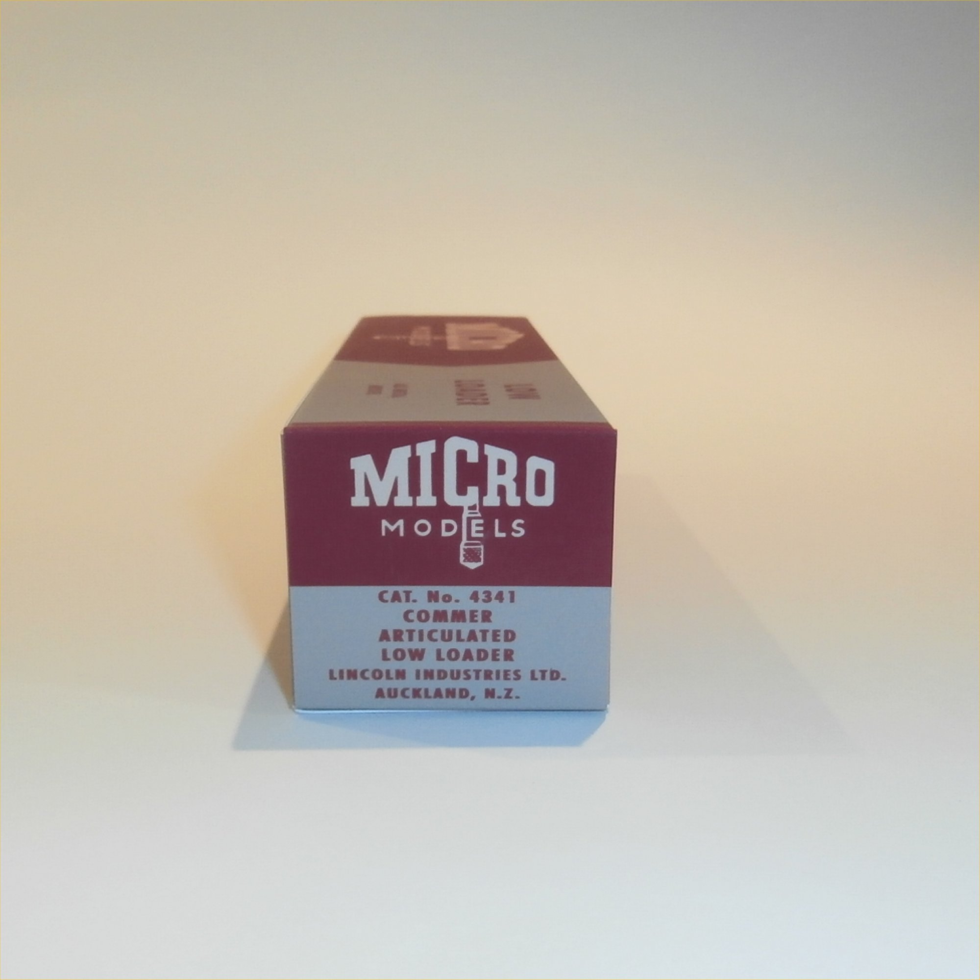 Micro Models 4341 Lincoln Commer Articulated Low Loader Reproduction Box
