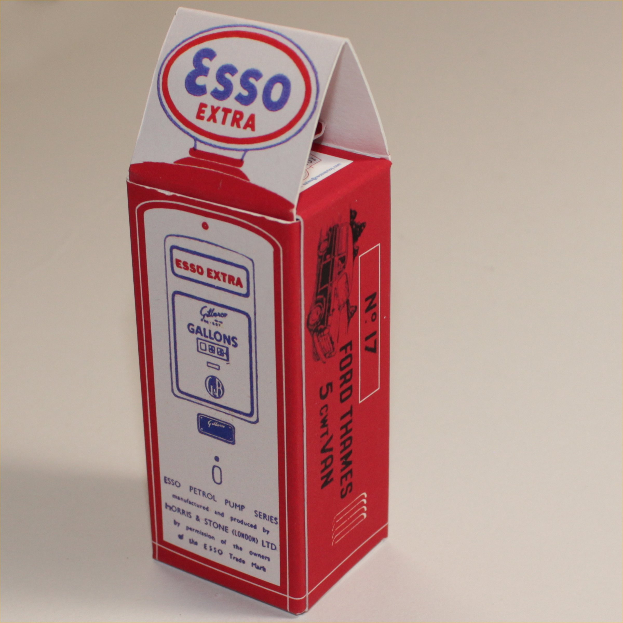 Morestone Budgie Esso Petrol Pump Series 17 Ford Thames 5cwt Van Repro Box