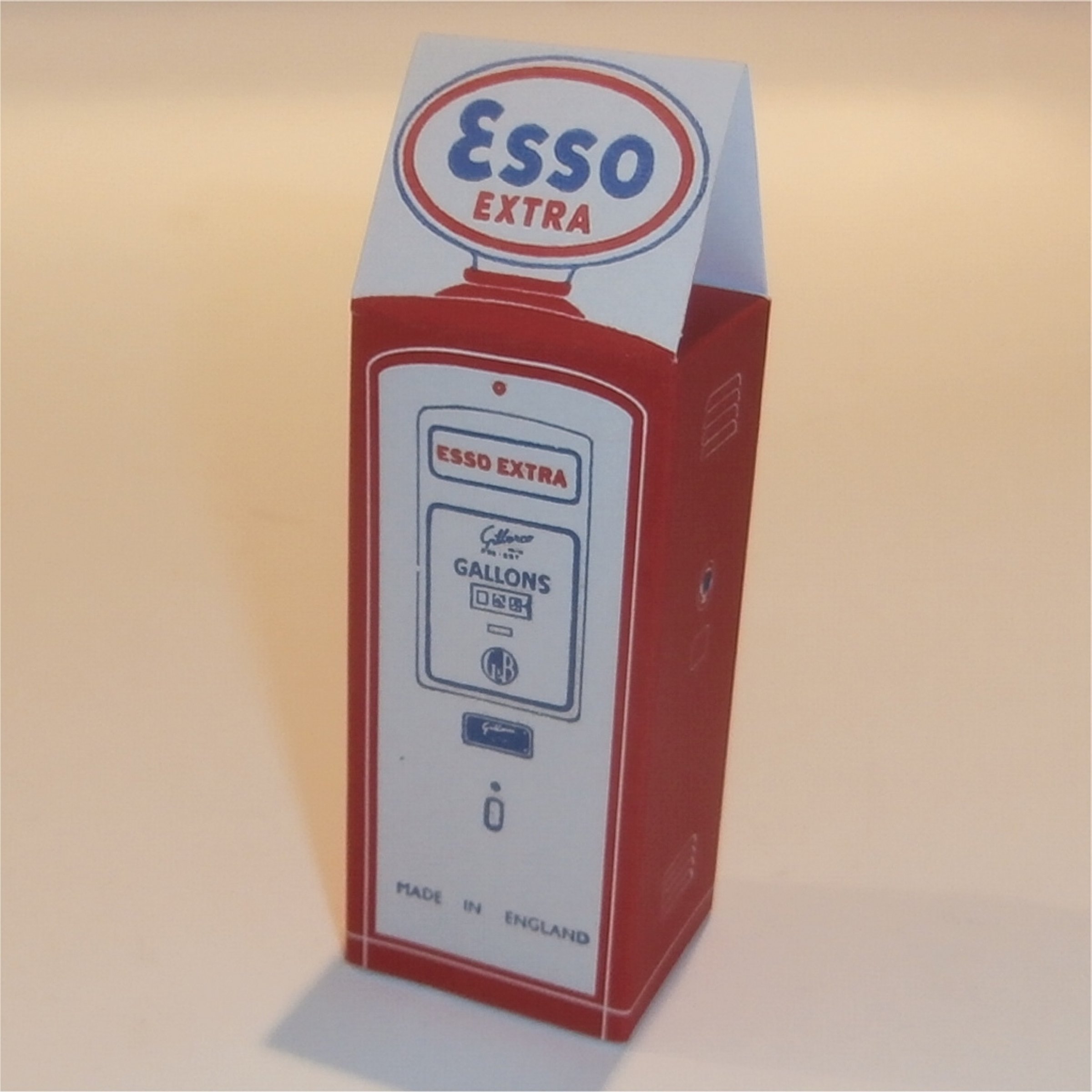 Morestone Budgie Esso Petrol Pump Series 19 Rover 105 Sedan Repro Box