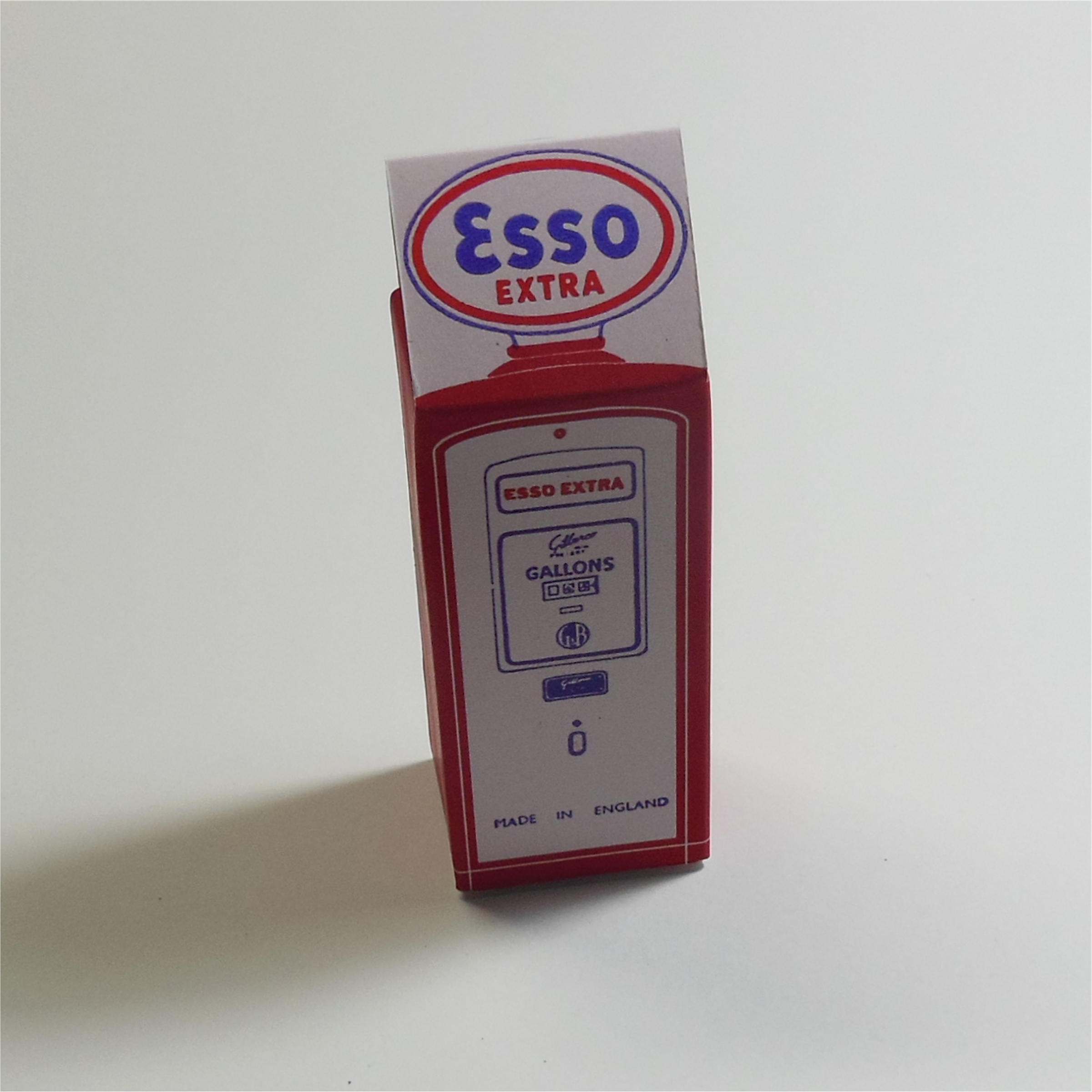 Morestone Esso Petrol Pump Series 5 Wolseley 6/80 Mobile Police Car Repro Box