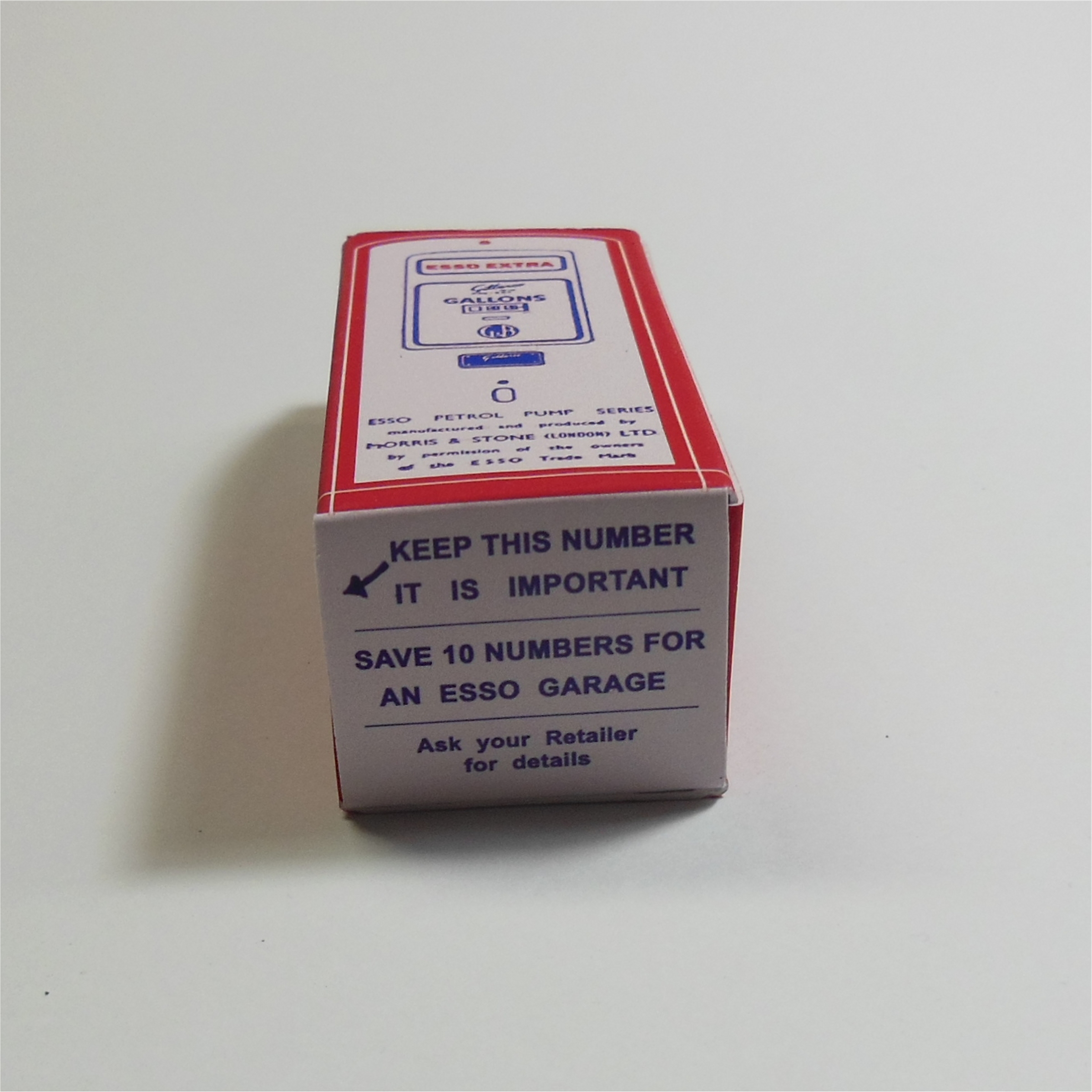 Morestone Esso Petrol Pump Series 5 Wolseley 6/80 Mobile Police Car Repro Box