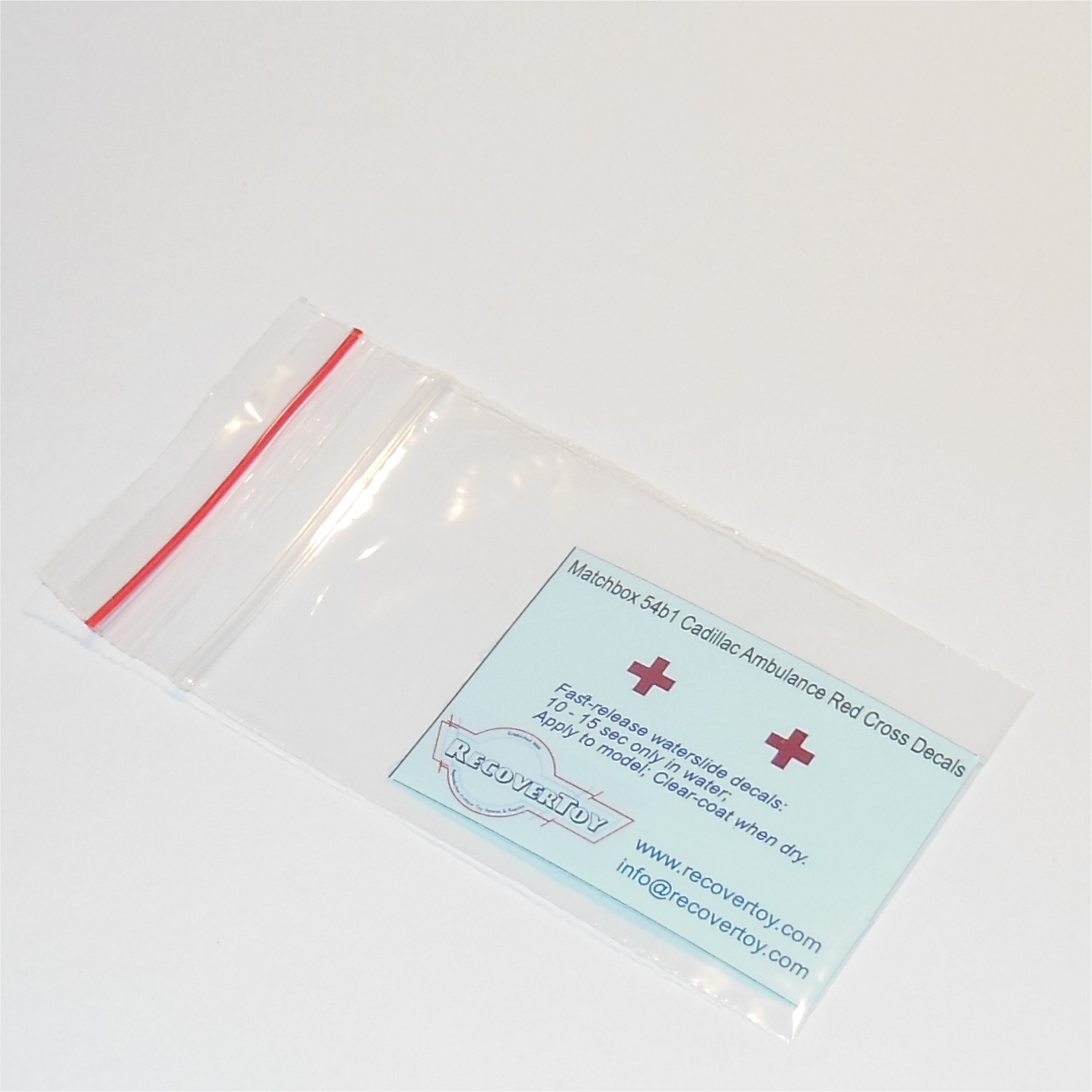 Matchbox Lesney 54b1 Cadillac Ambulance Red Cross Decals