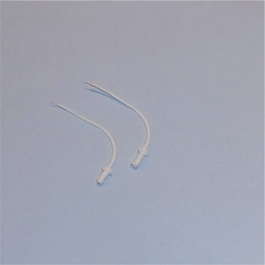 Scale Aerials 1:43 Pair of Curved White Antennas