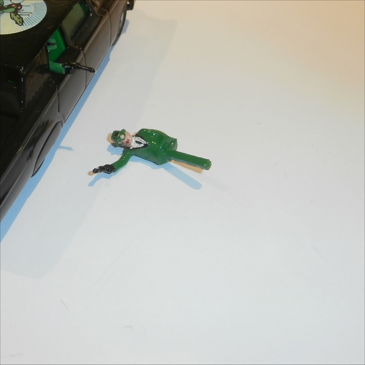 Corgi Toys 268 Green Hornet Black Beauty Shooting Figure