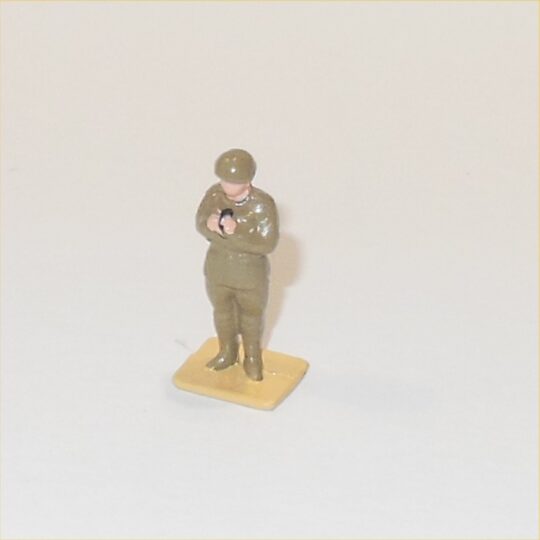 Dinky Toys 160a RA Standing NCO Figure Painted