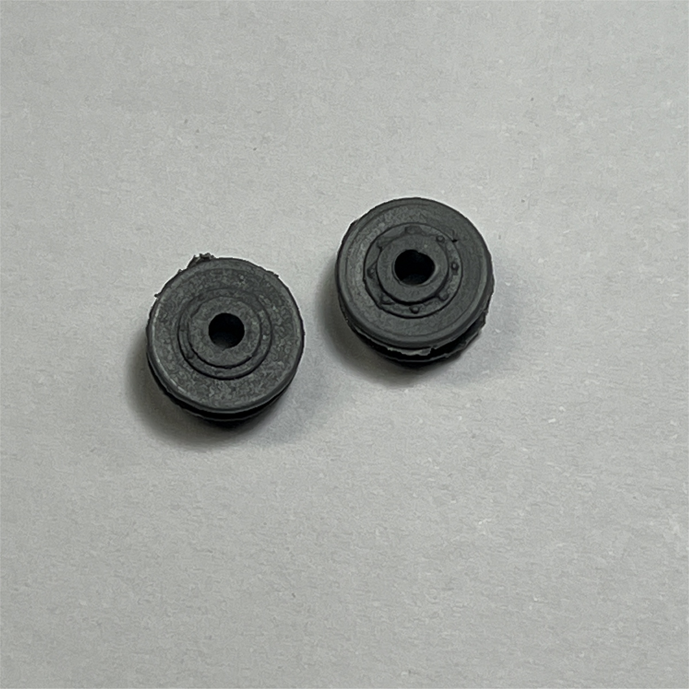 Dinky Toys Supertoys Truck Grey Plastic Fine Pattern Wheel Hubs Pair