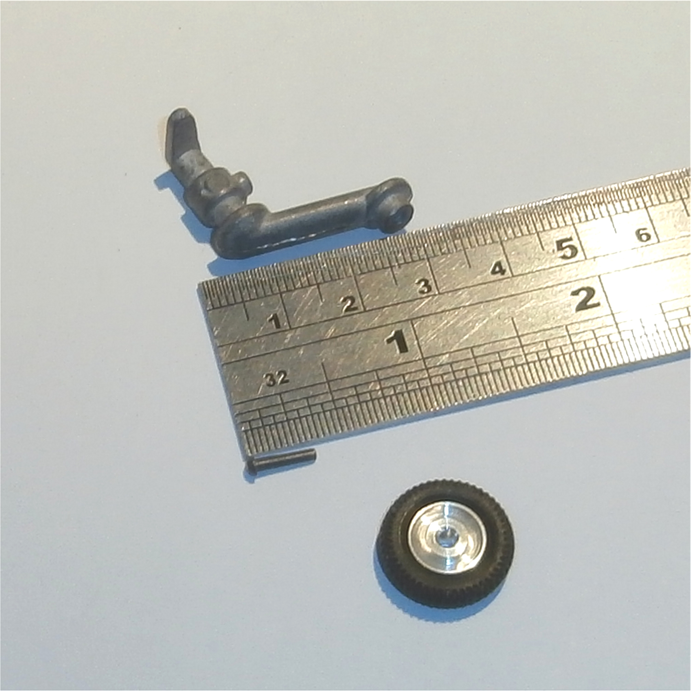 Dinky Toys 102 Joes Car Right Hand Rear Leg Wheel Assembly