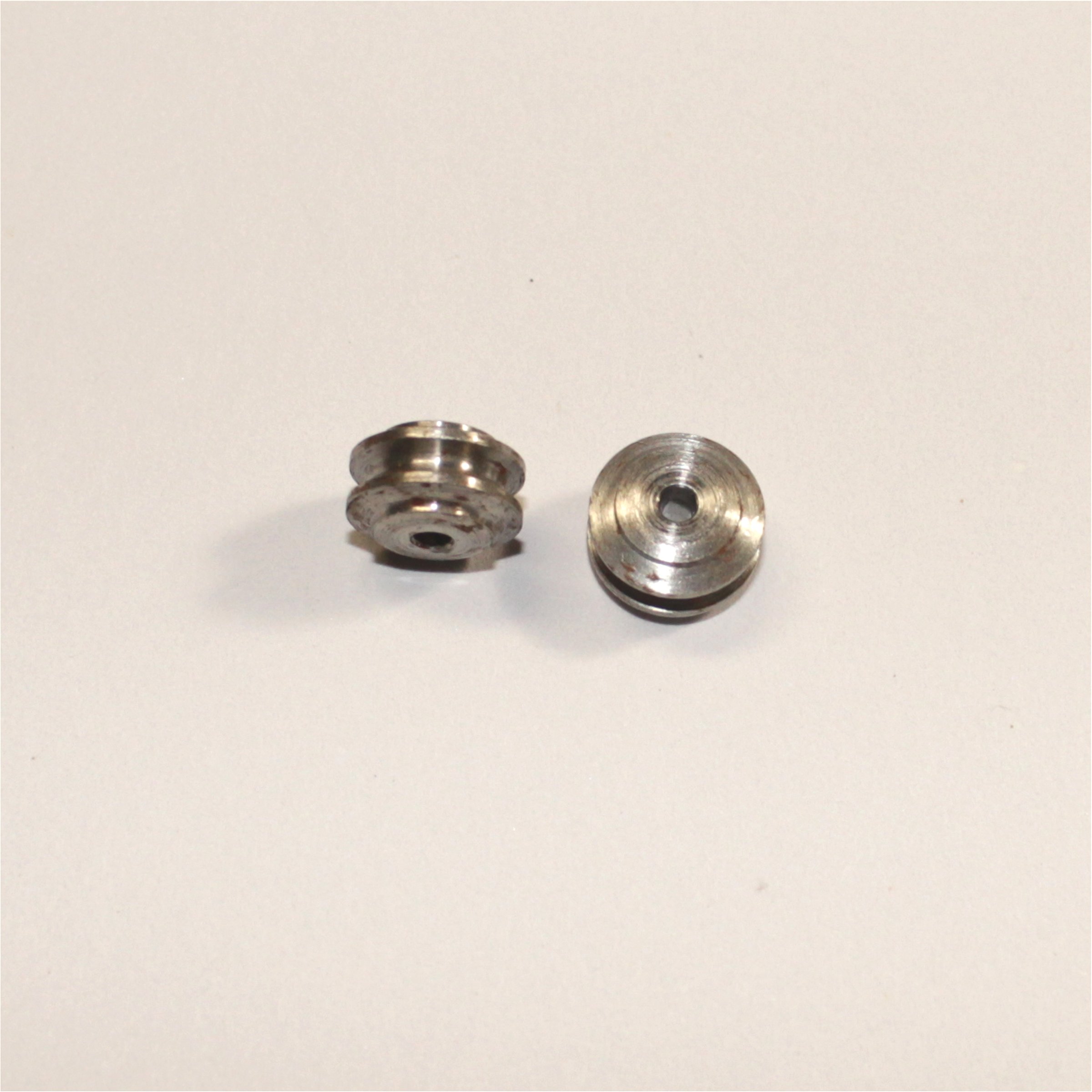 Dinky Toys Post-War Cars 1950-1970 Pair of Road Wheel Rims Hubs