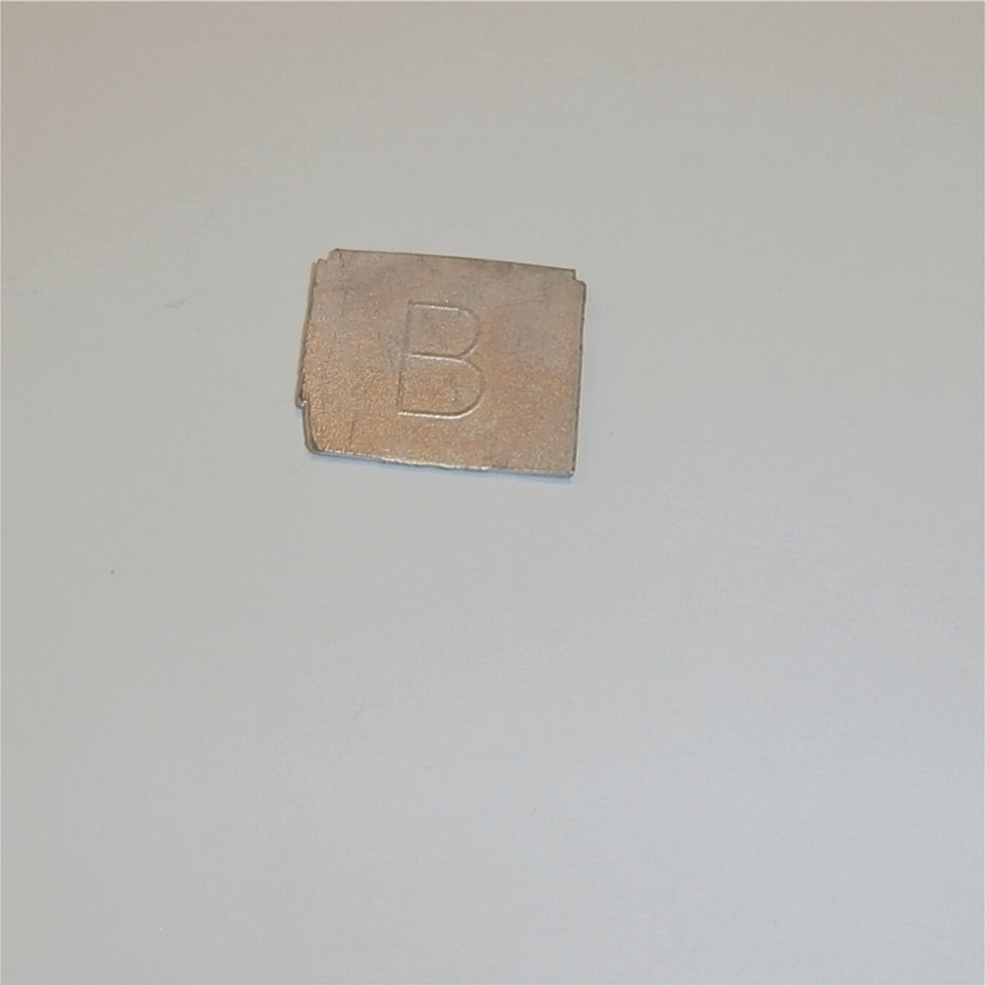 Matchbox Lesney 42b Studebaker Lark Wagonaire Sliding Roof Section