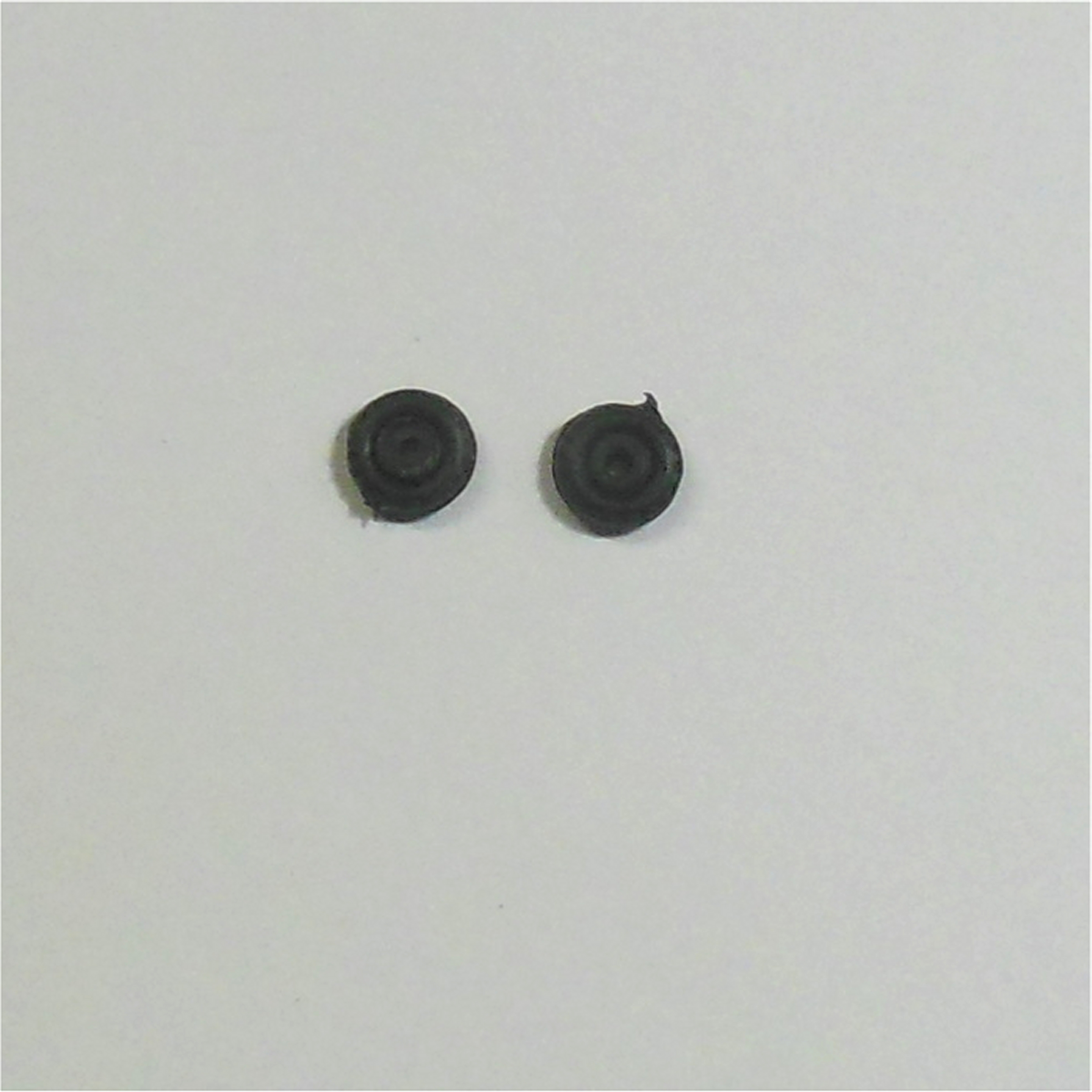Matchbox Lesney Road Wheels Pair Black Plastic 7mm Diameter 1-75 Regular Wheels