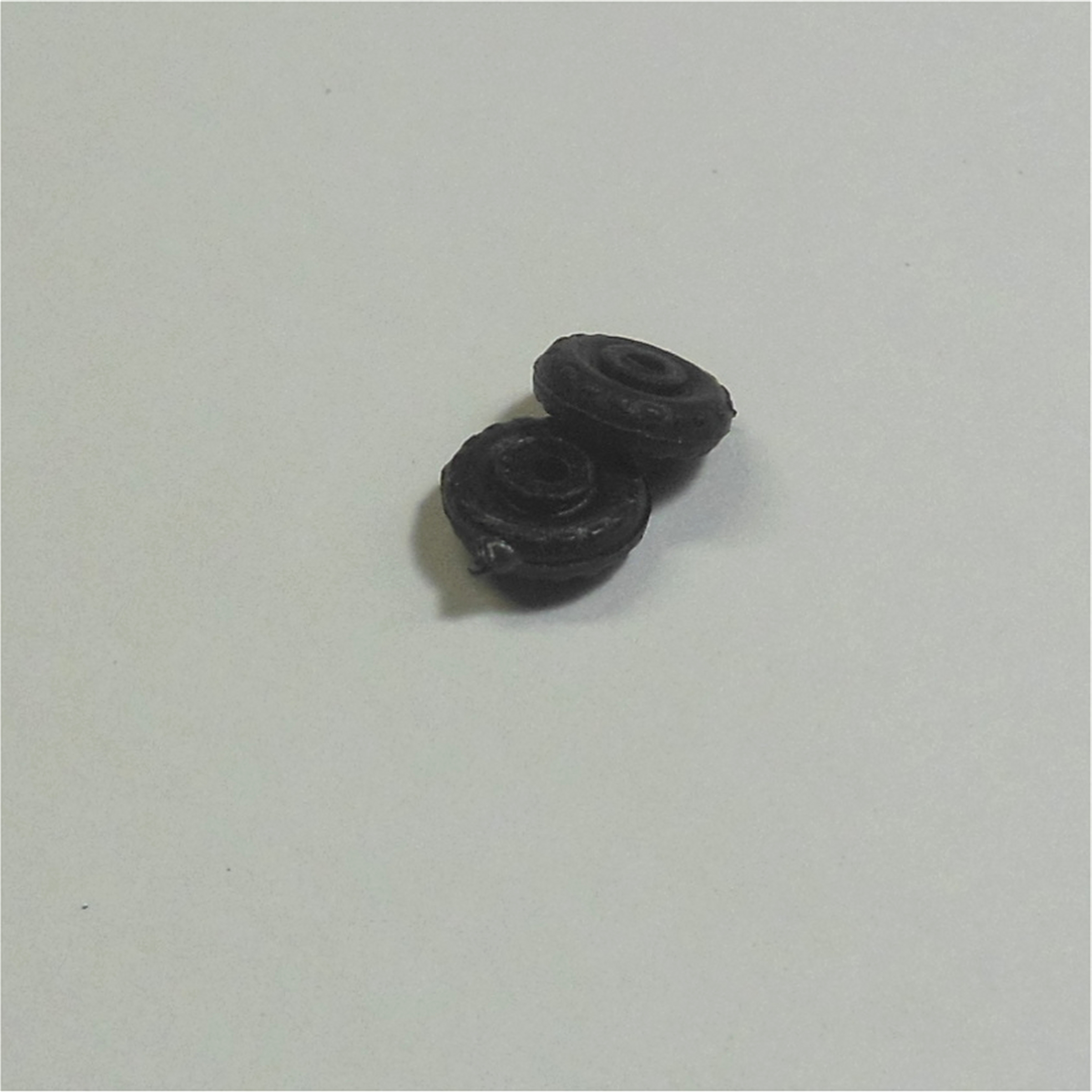 Matchbox Lesney Road Wheels Pair Black Plastic 7mm Diameter 1-75 Regular Wheels