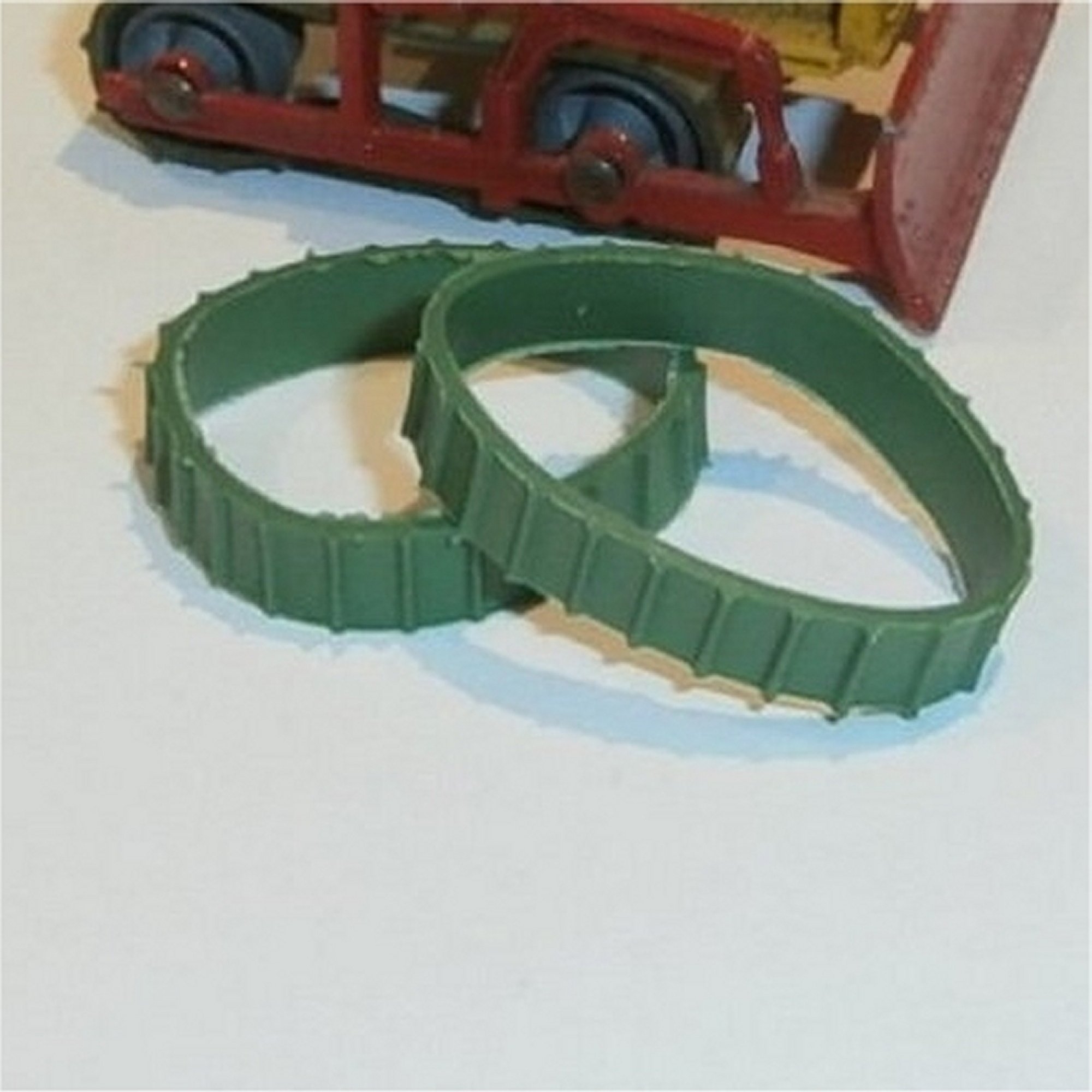 Matchbox Tracks 1-75 8 or 18 a or b Caterpillar Treads Green Pair