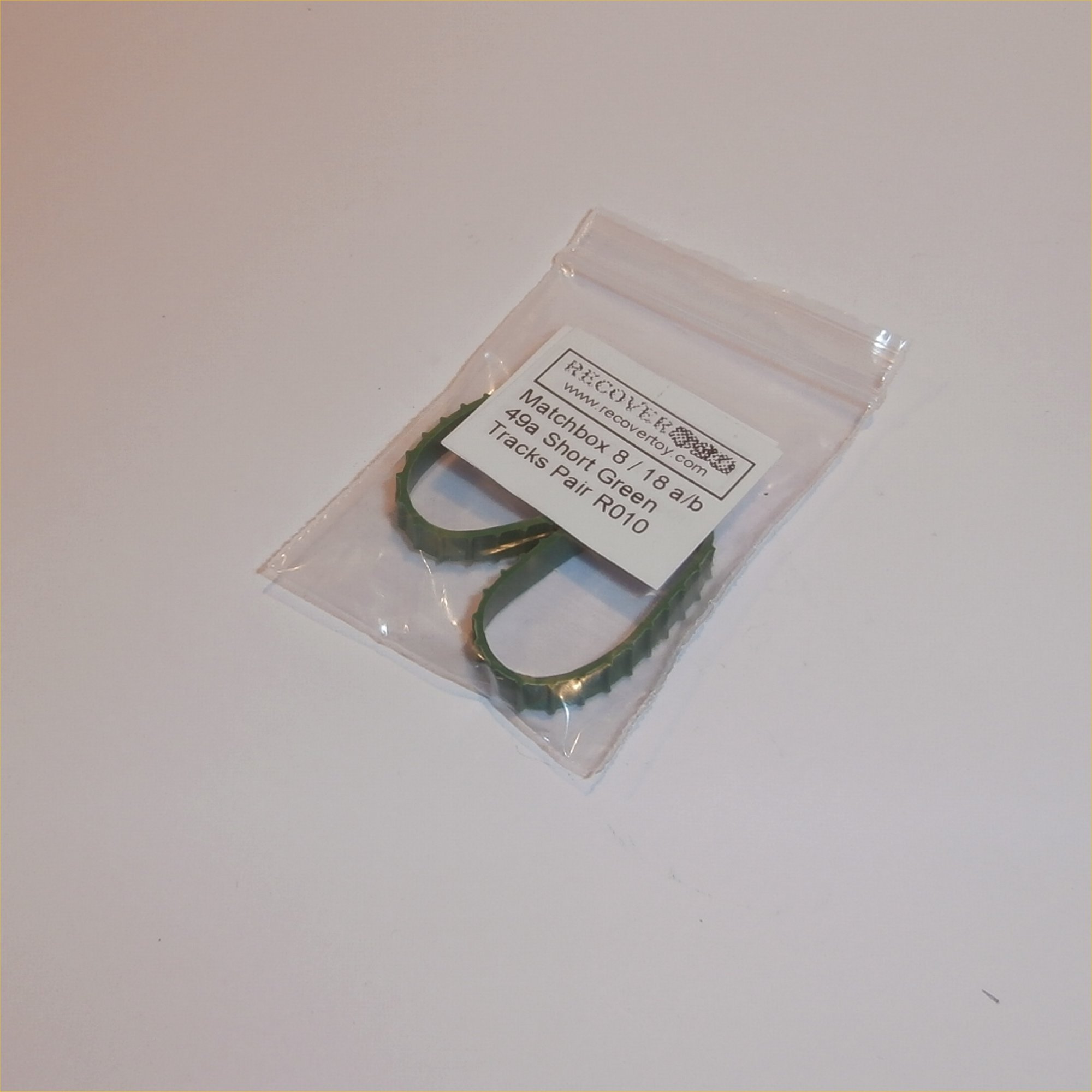 Matchbox Tracks 1-75 8 or 18 a or b Caterpillar Treads Green Pair