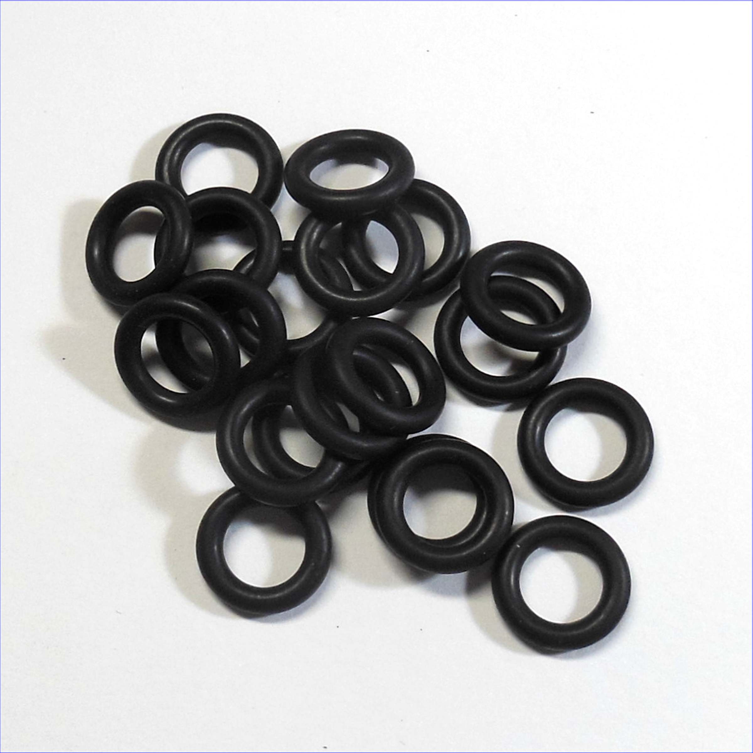 Tri-ang Minic 20mm Car & Truck Pressed Rim Smooth Tyre Black Y055