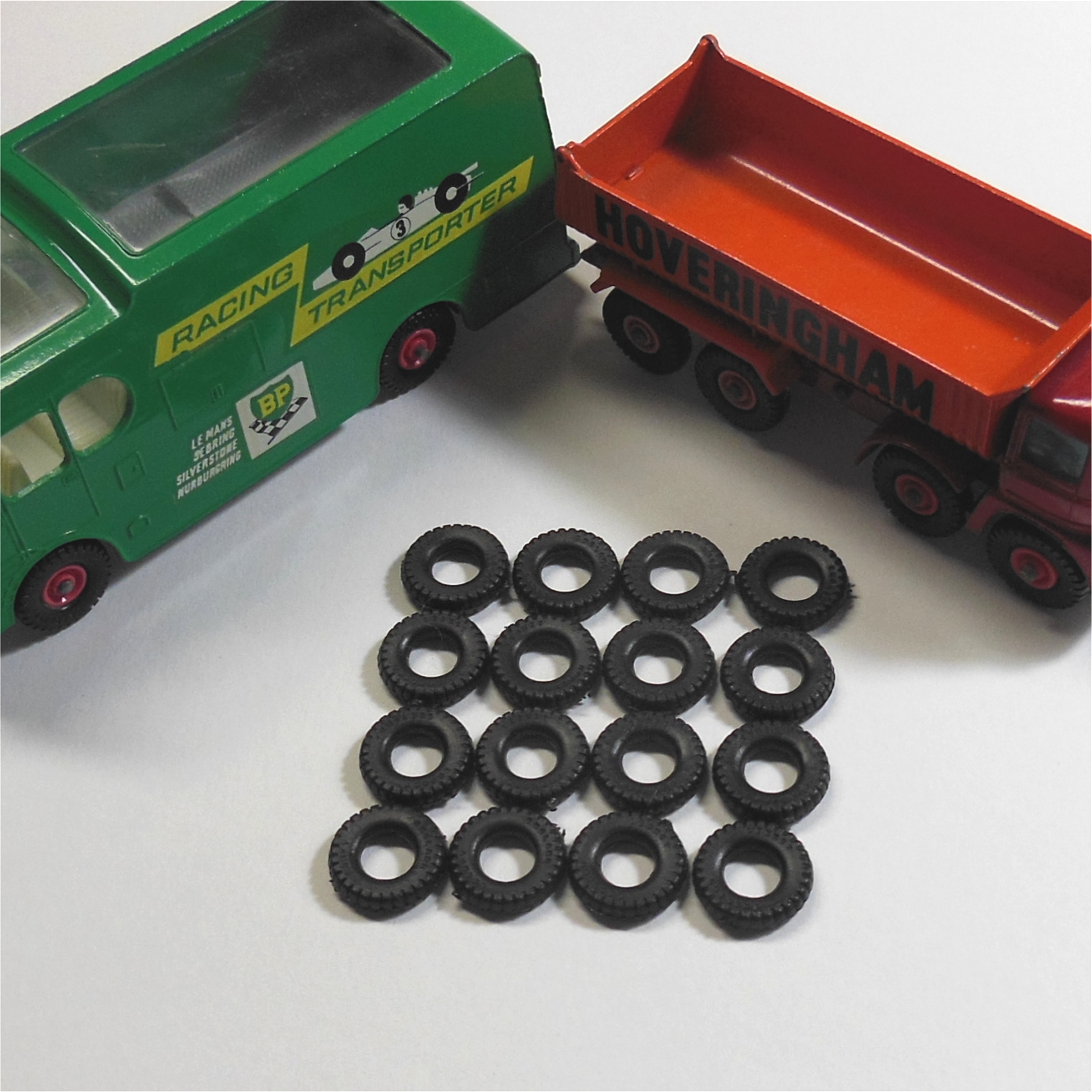Matchbox King Size 16mm Square Tread Tyre Black Y061