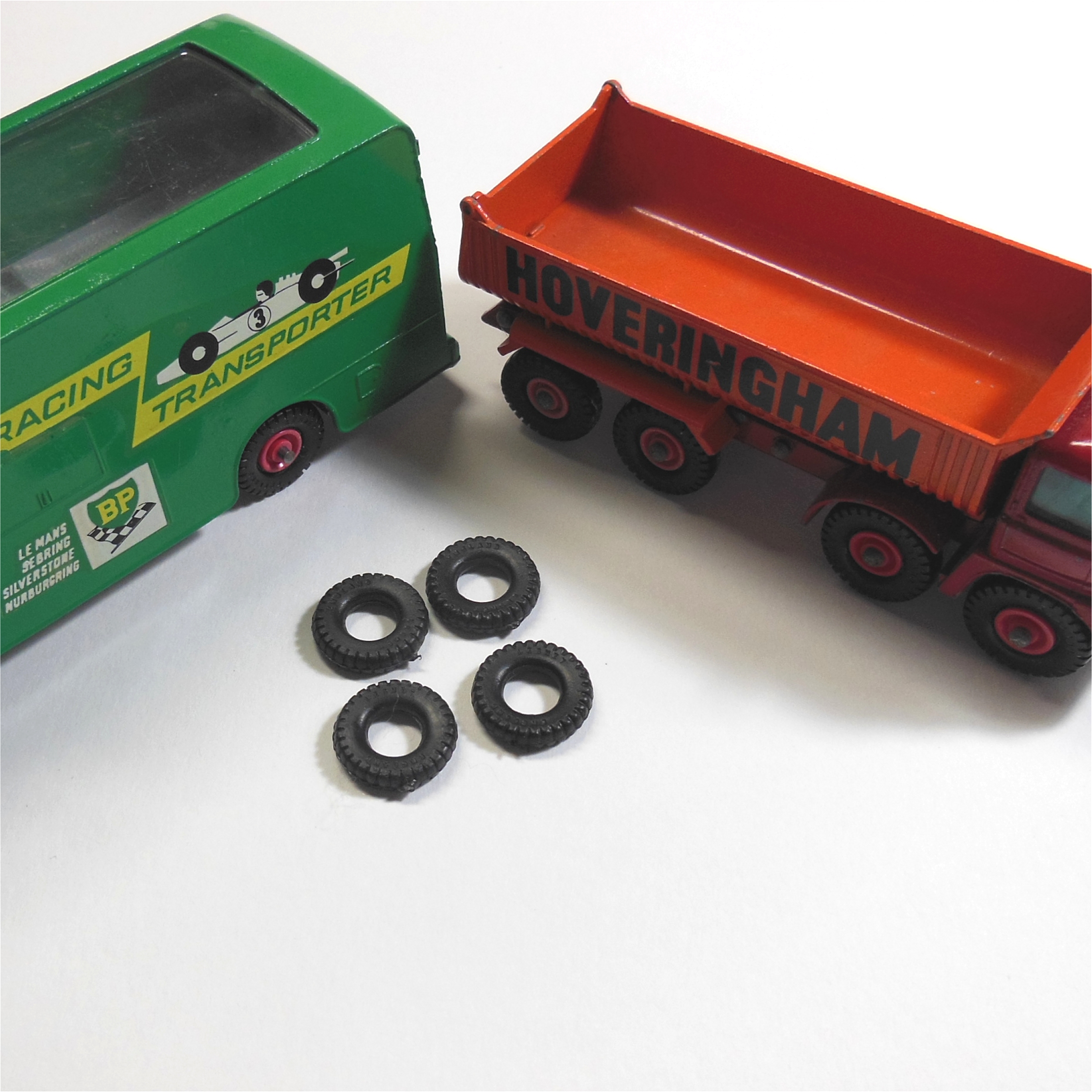 Matchbox King Size 16mm Square Tread Tyre Black Y061