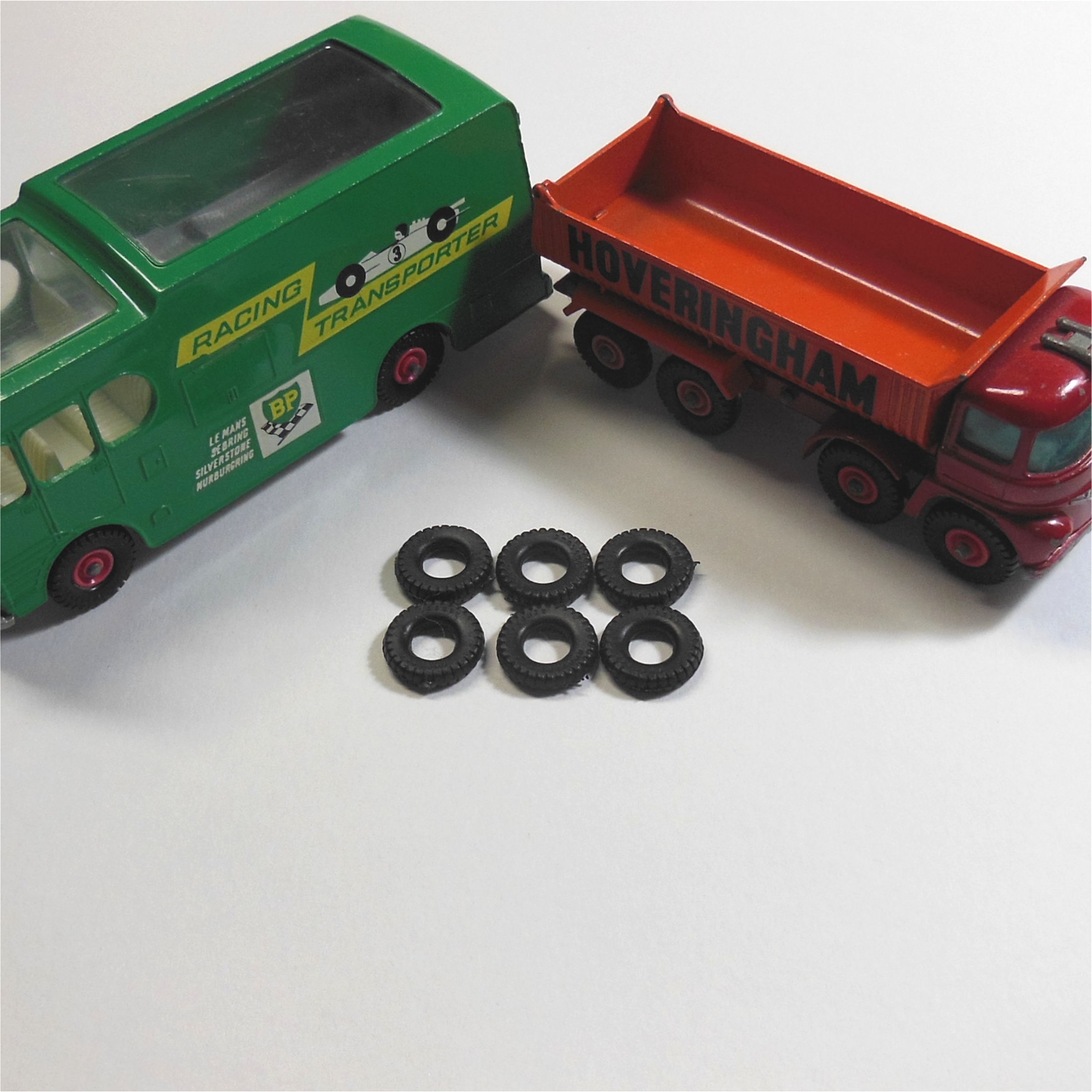 Matchbox King Size 16mm Square Tread Tyre Black Y061