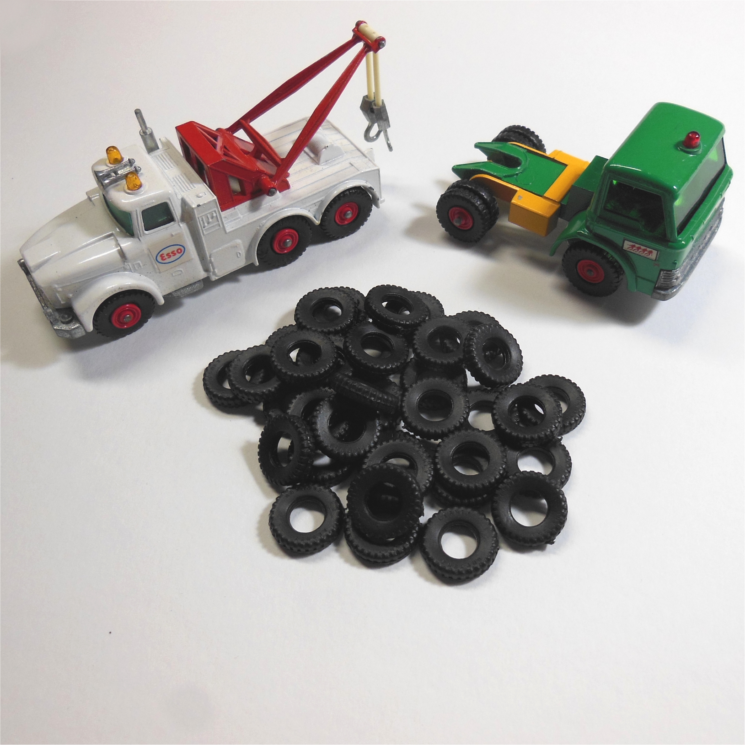 Matchbox King Size 18mm Square Tread Tyre Black Y062