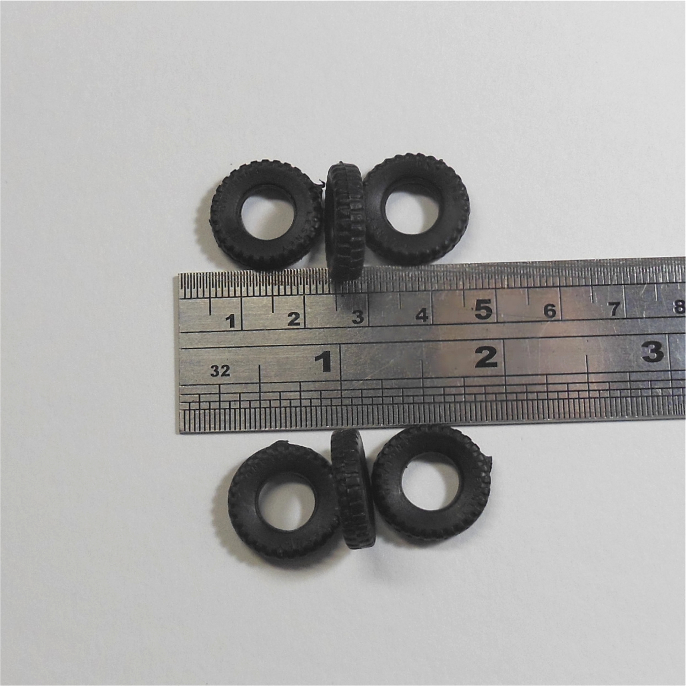 Matchbox King Size 18mm Square Tread Tyre Black Y062