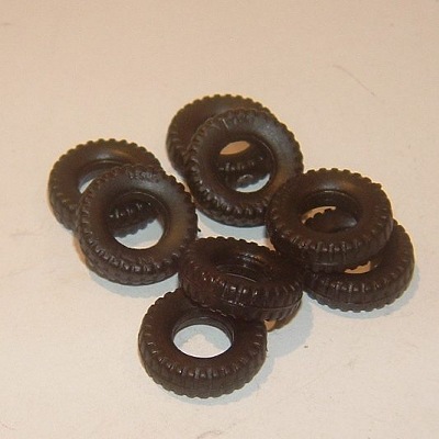 Matchbox Kingsize 14mm Square Tread Tyre Black Y060
