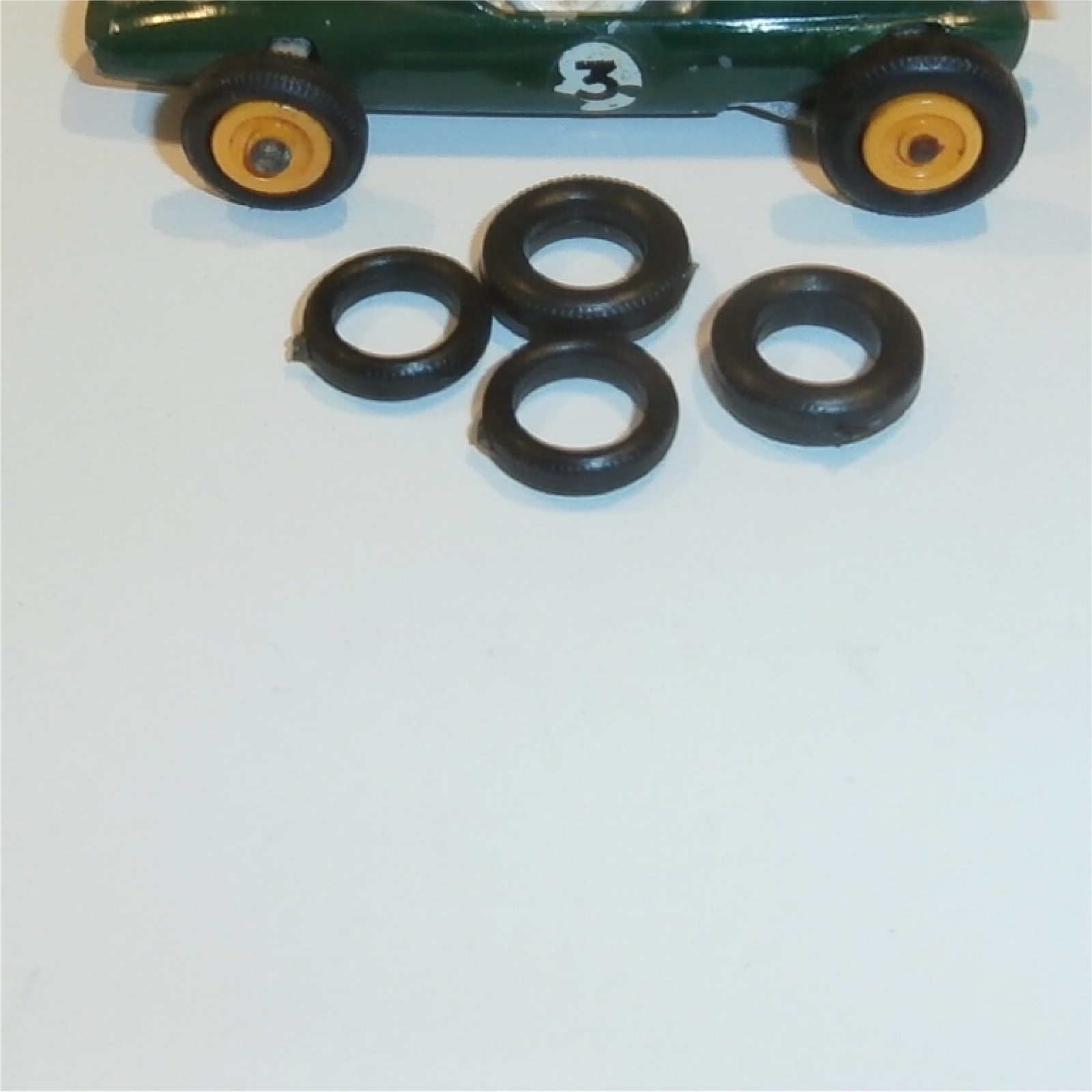 Matchbox Lesney 1-75 Racing Car 19 d Lotus 52 b BRM Tires Set of 4 Black Tyres Pack #9