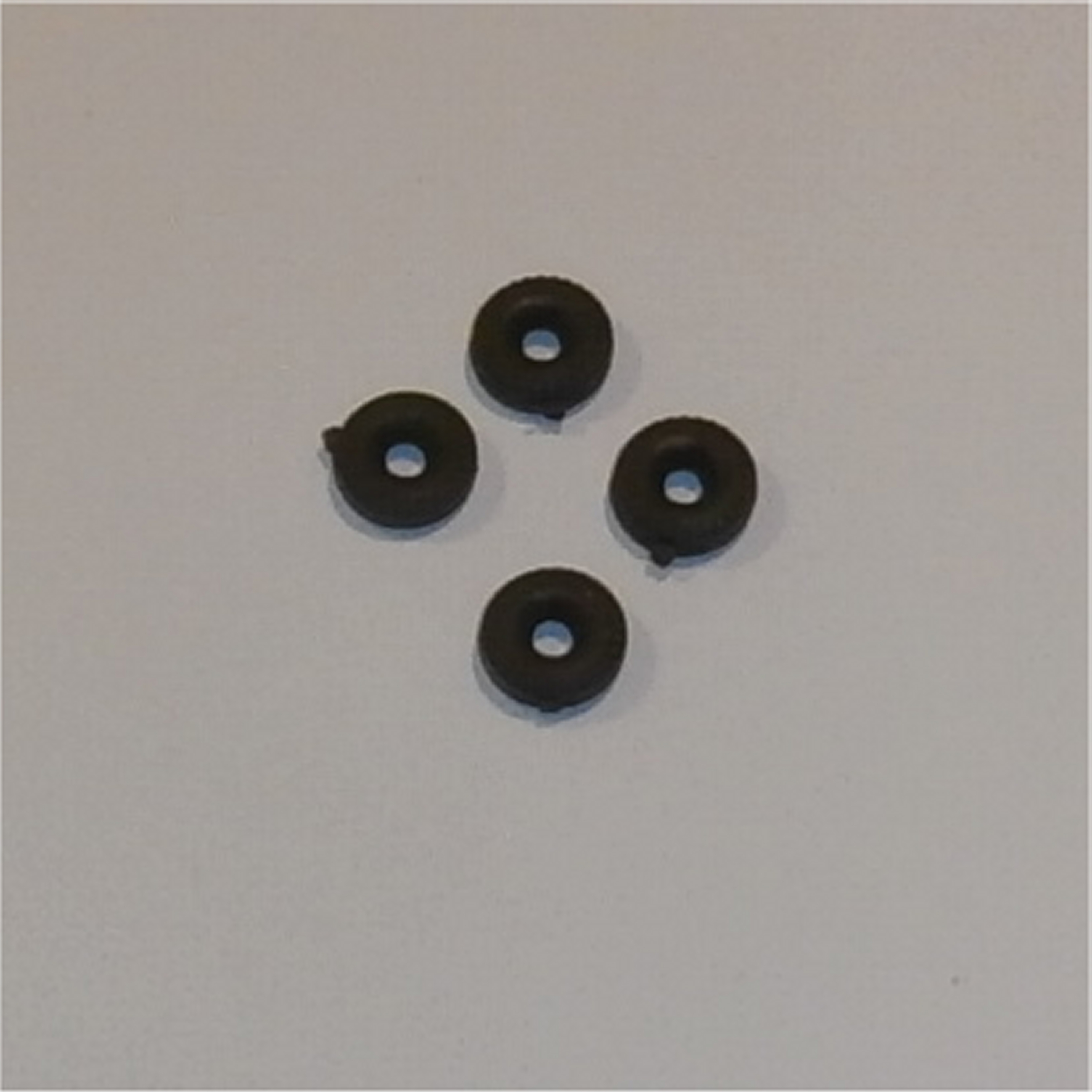 Triang Minic Motorways 10mm Early 3mm Wheel Hub Model Vehicle Tyres Pack #131