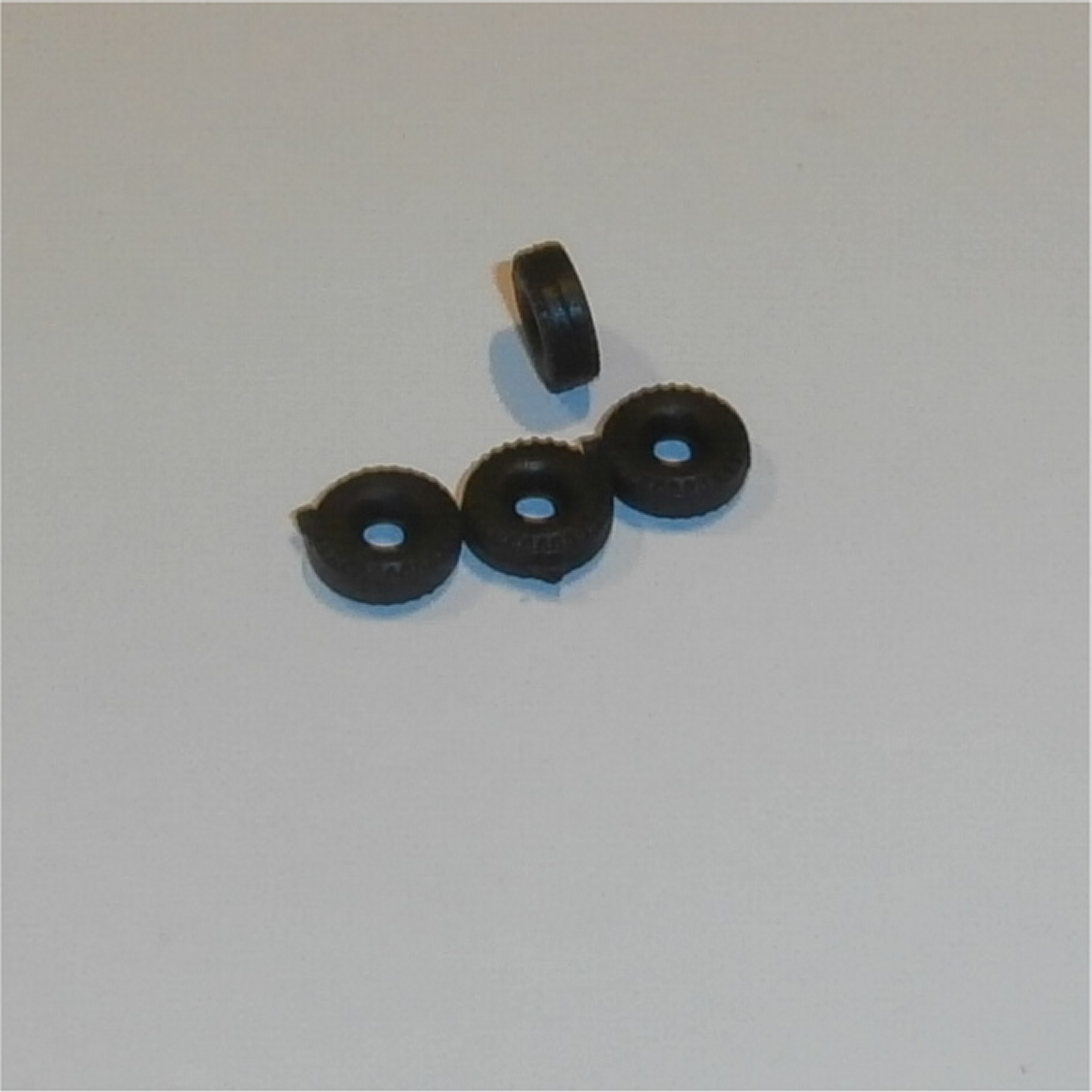 Triang Minic Motorways 10mm Early 3mm Wheel Hub Model Vehicle Tyres Pack #131